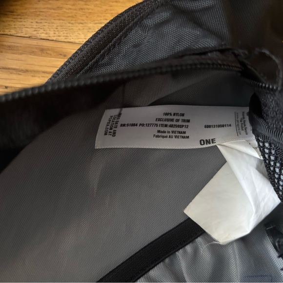 Patagonia Atom Sling 8L Crossbody Bag - Picture 3 of 7